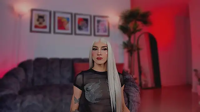 Taylor  foxxx online show from November 27, 6:03 am