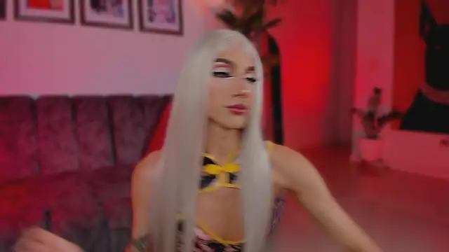 Taylor  foxxx online show from March 27, 8:26 am