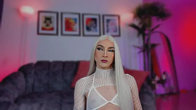 Taylor  foxxx online show from October 16, 4:32 am