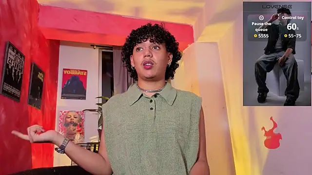 Snapshot of GaelOconner chatting on February 19, 3:36 am GaelOconner online show from February 19, 3:36 am