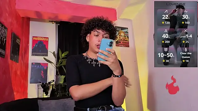 Snapshot of GaelOconner chatting on January 6, 1:42 am GaelOconner online show from January 6, 1:42 am