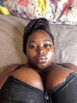 Honeycoco0211 online show from December 16, 6:17 am