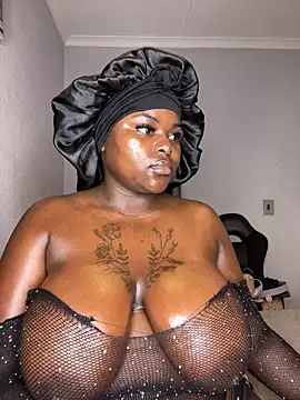 Honeycoco0211 online show from November 17, 1:31 am