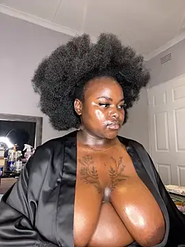 Honeycoco0211 online show from December 2, 4:36 am