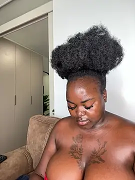 Honeycoco0211 online show from March 27, 8:26 am