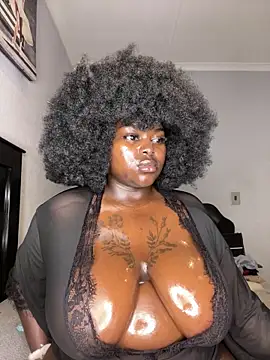 Honeycoco0211 online show from November 3, 2:39 am