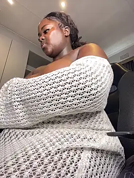 Honeycoco0211 online show from April 11, 7:45 am