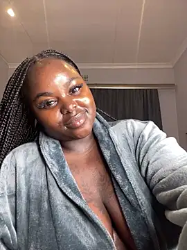 Honeycoco0211 online show from May 16, 1:48 am
