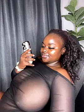 Honeycoco0211 online show from October 3, 8:05 am