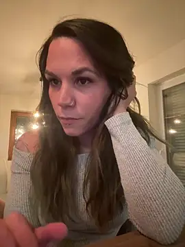 Lady Knaller online show from March 12, 9:19 pm