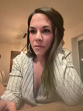 Lady Knaller online show from March 28, 8:32 pm