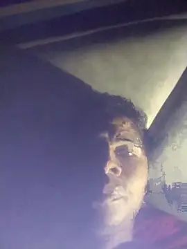 Snapshot of justinbrown77 chatting on March 1, 5:20 am justinbrown77 online show from March 1, 5:20 am