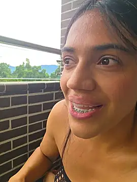 Deisy Torres online show from May 16, 8:52 pm