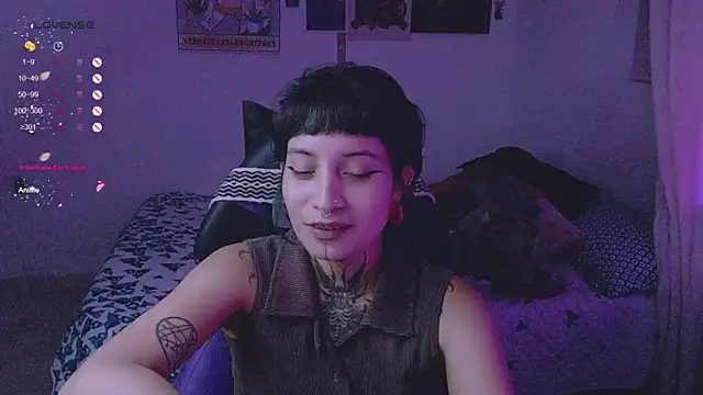 Snapshot of _Apola_77 chatting on December 17, 11:49 pm Apola 77 online show from December 17, 11:49 pm