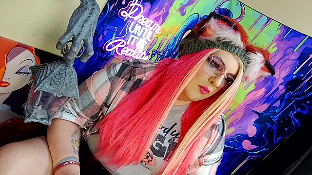 Blakelytgirl online show from May 15, 5:11 pm