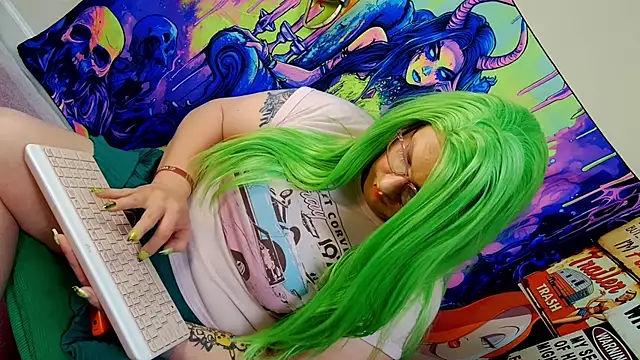 Blakelytgirl online show from May 29, 9:43 pm