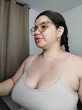 Danzel1105 online show from June 6, 1:44 am