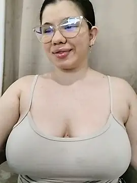 Snapshot of Danzel1105 chatting on December 20, 11:51 pm Danzel1105 online show from December 20, 11:51 pm