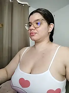 Danzel1105 online show from June 20, 4:45 pm