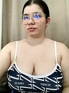 Snapshot of Danzel1105 chatting on January 8, 11:44 pm Danzel1105 online show from January 8, 11:44 pm