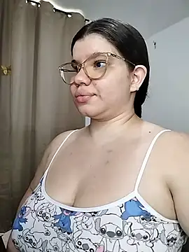 Danzel1105 online show from July 5, 6:37 pm