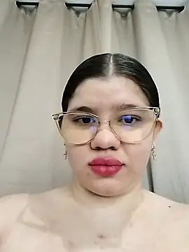 Snapshot of Danzel1105 chatting on February 21, 10:17 am Danzel1105 online show from February 21, 10:17 am