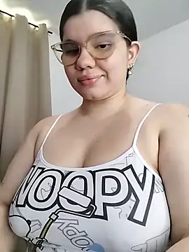 Danzel1105 online show from May 5, 2:42 pm