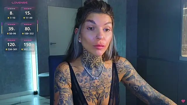 Snapshot of tattooedBabyy chatting on September 26, 8:43 am tattooedBabyy online show from September 26, 8:43 am