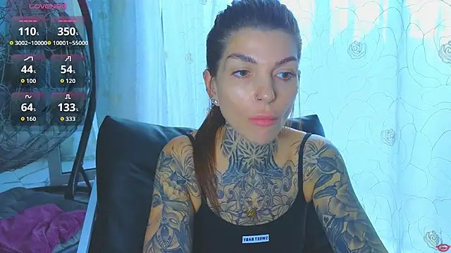 Snapshot of tattooedBabyy chatting on June 29, 9:05 am tattooedBabyy online show from June 29, 9:05 am