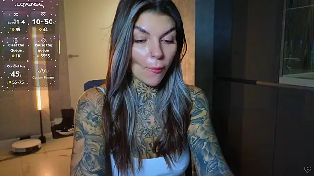 Snapshot of tattooedBabyy chatting on March 21, 11:22 am tattooedBabyy online show from March 21, 11:22 am