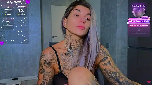 Snapshot of tattooedBabyy chatting on February 2, 11:07 am tattooedBabyy online show from February 2, 11:07 am