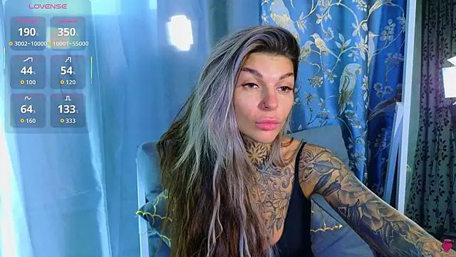 Snapshot of tattooedBabyy chatting on October 9, 8:26 am tattooedBabyy online show from October 9, 8:26 am