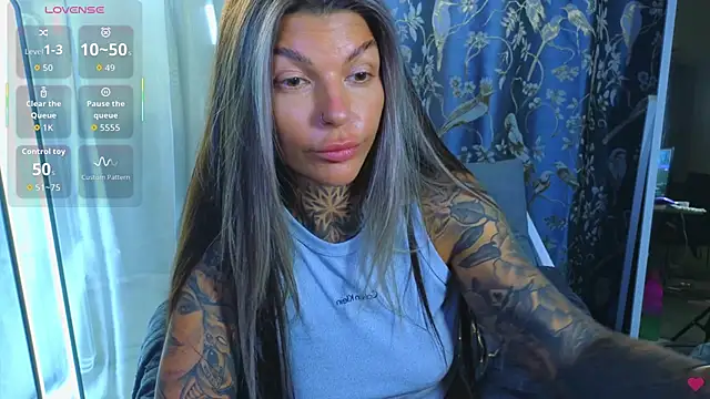 Snapshot of tattooedBabyy chatting on October 26, 8:37 am tattooedBabyy online show from October 26, 8:37 am