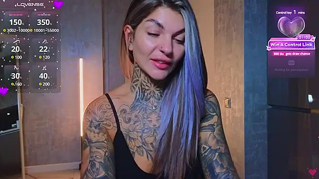 Snapshot of tattooedBabyy chatting on February 9, 11:47 am tattooedBabyy online show from February 9, 11:47 am