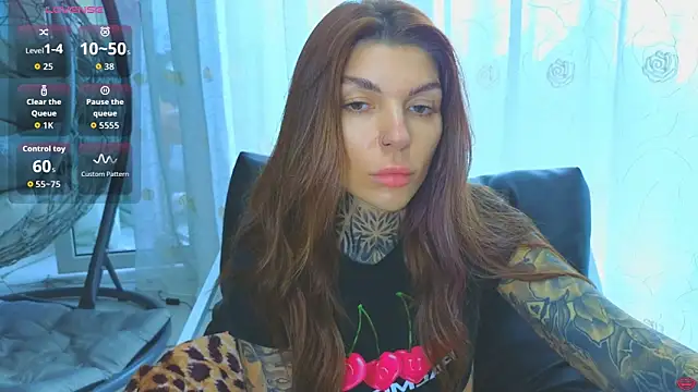 Snapshot of tattooedBabyy chatting on June 21, 8:31 am tattooedBabyy online show from June 21, 8:31 am