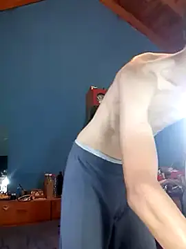 Snapshot of takumysexy chatting on February 17, 5:44 pm takumysexy online show from February 17, 5:44 pm