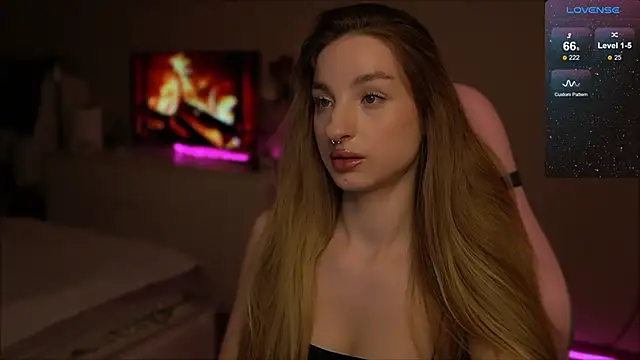 Lexy kiky online show from March 7, 8:00 pm