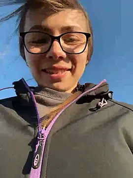 Snapshot of EvaRoss_ chatting on March 6, 3:13 pm EvaRoss online show from March 6, 3:13 pm