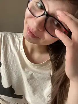 EvaRoss  online show from November 8, 8:18 am