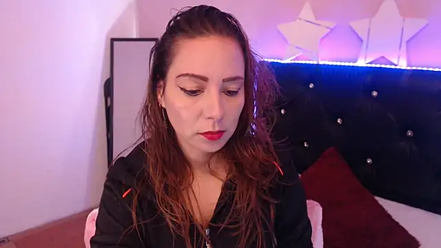 camila delarosa online show from November 22, 12:04 pm