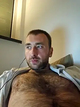 Snapshot of TIGERRR86 chatting on September 13, 3:28 am TIGERRR86 online show from September 13, 3:28 am