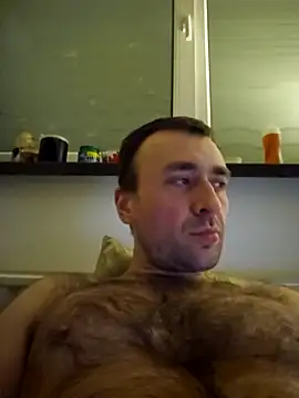 Snapshot of TIGERRR86 chatting on March 3, 9:48 pm TIGERRR86 online show from March 3, 9:48 pm