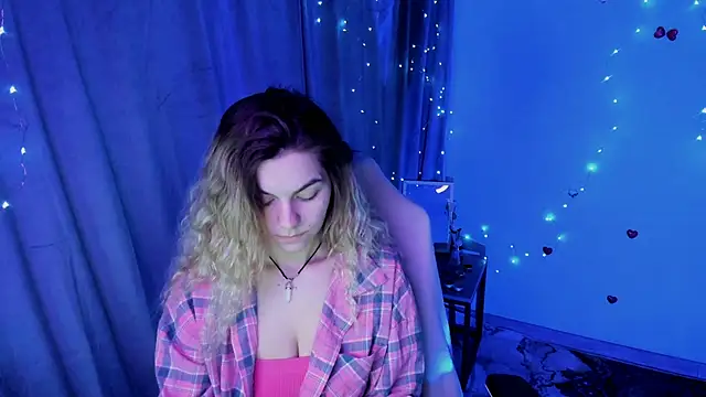 Sweet me  online show from February 6, 7:04 am