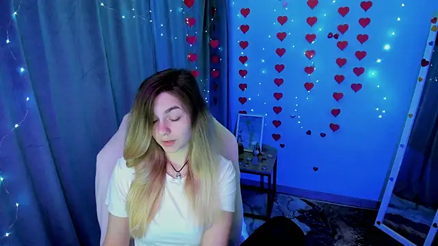 Sweet me  online show from March 28, 7:09 am