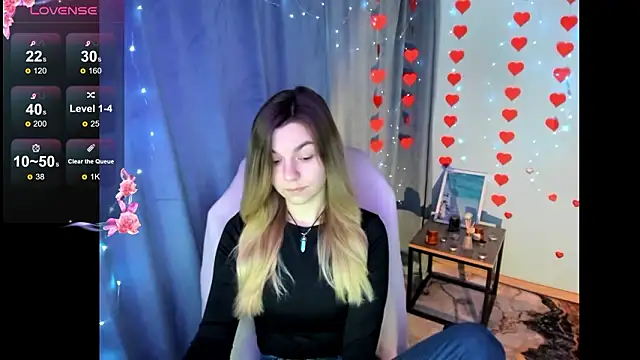 Sweet me  online show from March 13, 6:40 am