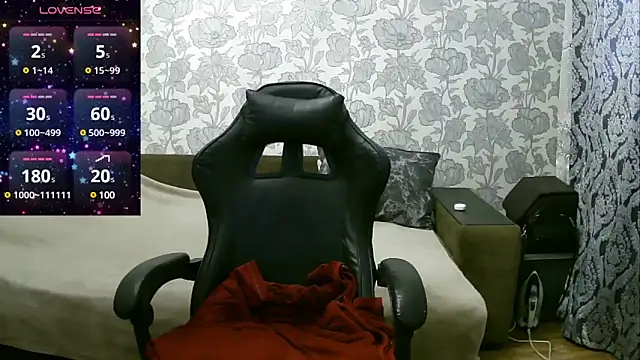 Snapshot of Sabrina_Poison chatting on March 19, 4:03 am Sabrina Poison online show from March 19, 4:03 am