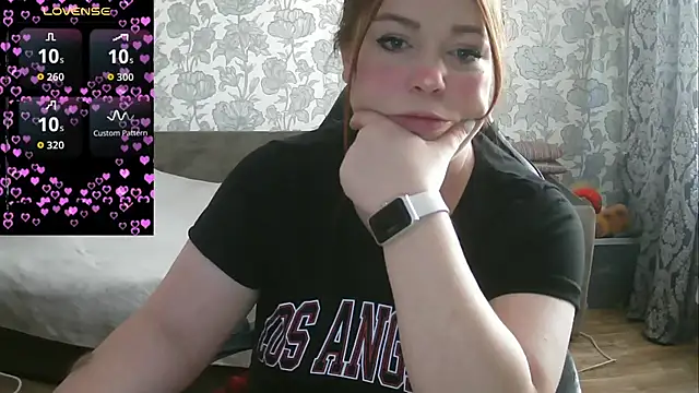 Snapshot of Sabrina_Poison chatting on September 15, 8:04 am Sabrina Poison online show from September 15, 8:04 am