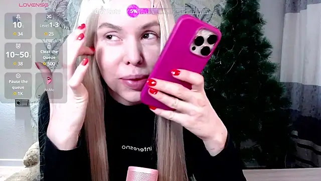 Snapshot of Marmalade_Fox chatting on January 20, 8:09 am Marmalade Fox online show from January 20, 8:09 am