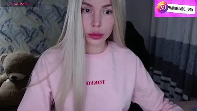 Snapshot of Marmalade_Fox chatting on November 1, 3:39 pm Marmalade Fox online show from November 1, 3:39 pm