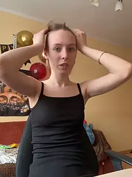 Crayzy Luv online show from February 14, 10:06 am